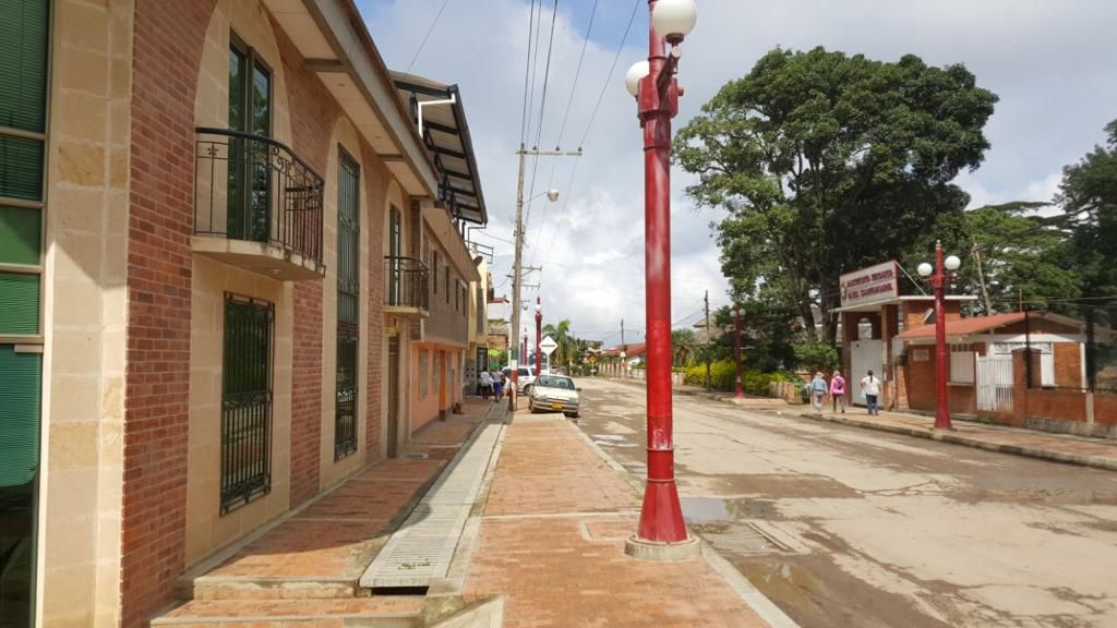 Thumbnail 2 de Oportunidad Comercial Estratégica en Anolaima - Edificio antigua Notaria en venta.