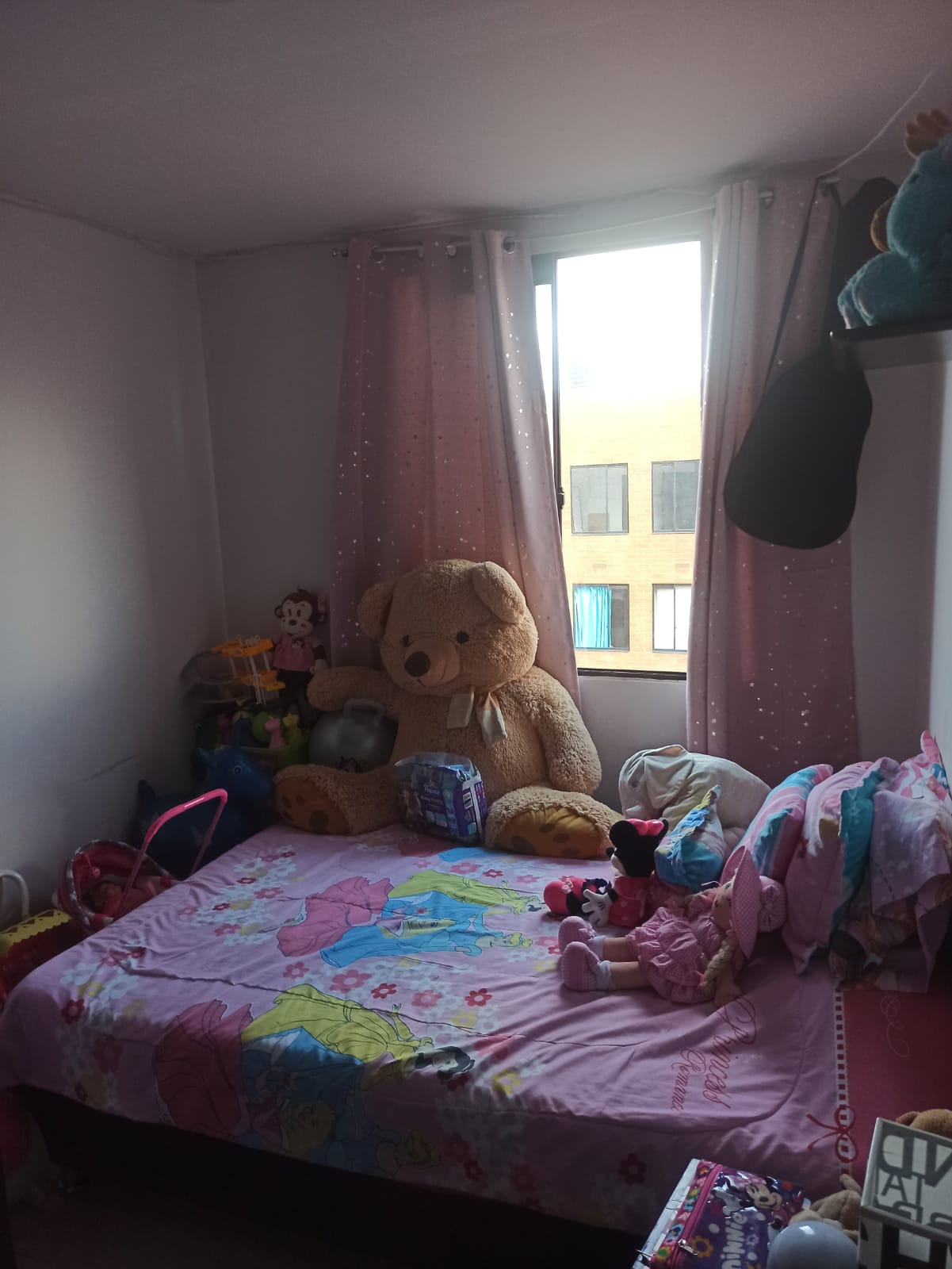 Thumbnail 2 de Amplio y hermoso apartamento en Madrid