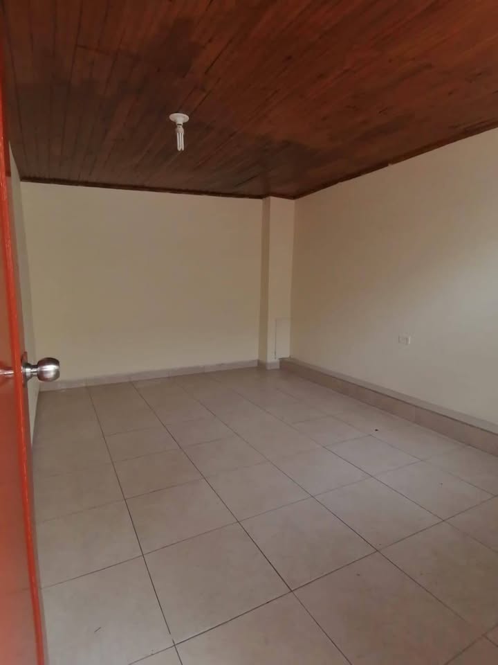 Thumbnail 2 de Casa Rentable de 4 Pisos en Bachué, ¡Oportunidad para Inversionistas!